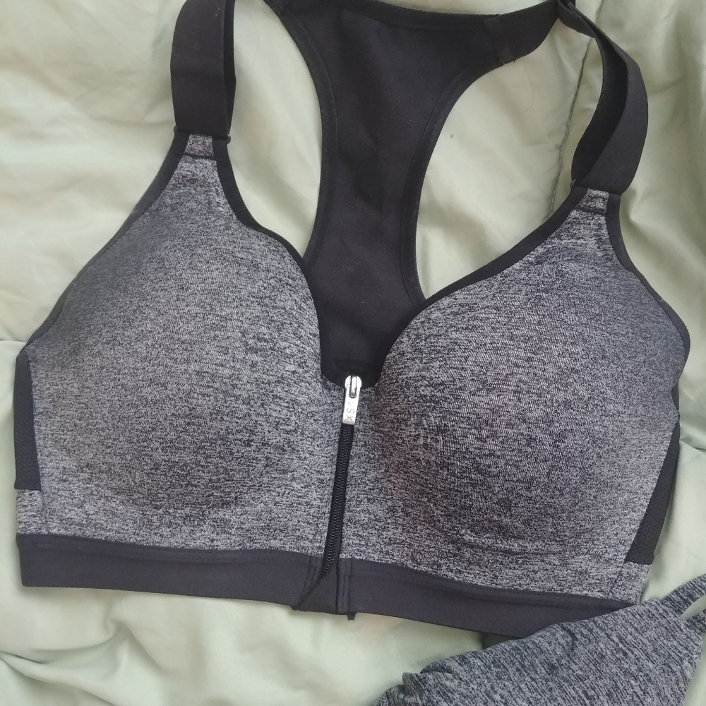 Victoria's secret Sports bras